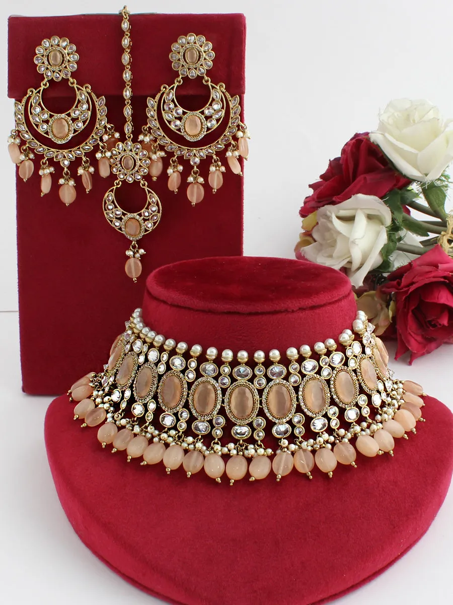 Akansha Necklace Set