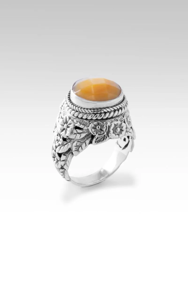 Everblooming Enchantment Ring™ in Yellow Mother of Pearl