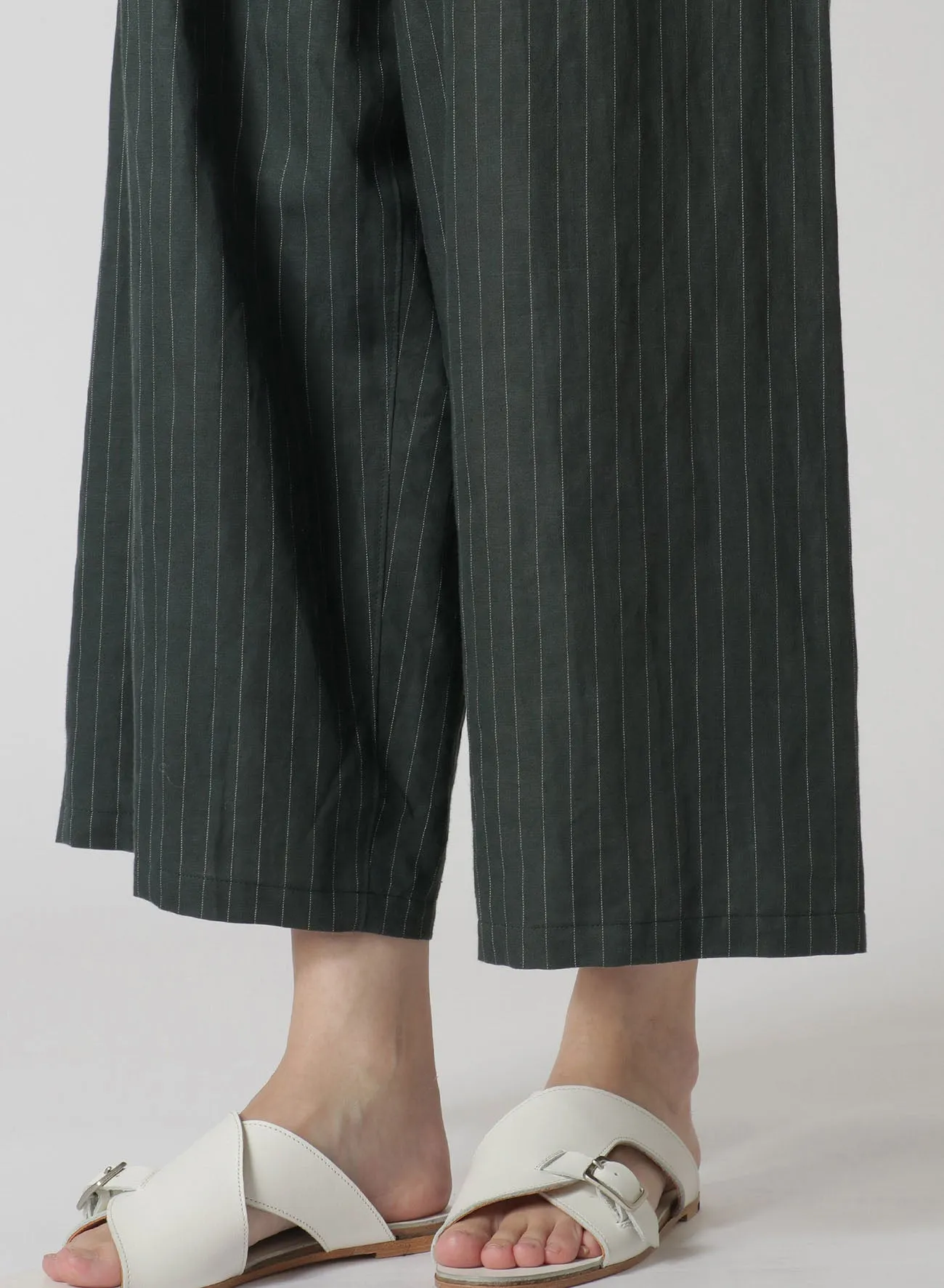 LINEN/COTTON PIN-STRIPED UNEVENLY DYED WIDE LEG PLEATED PANTS