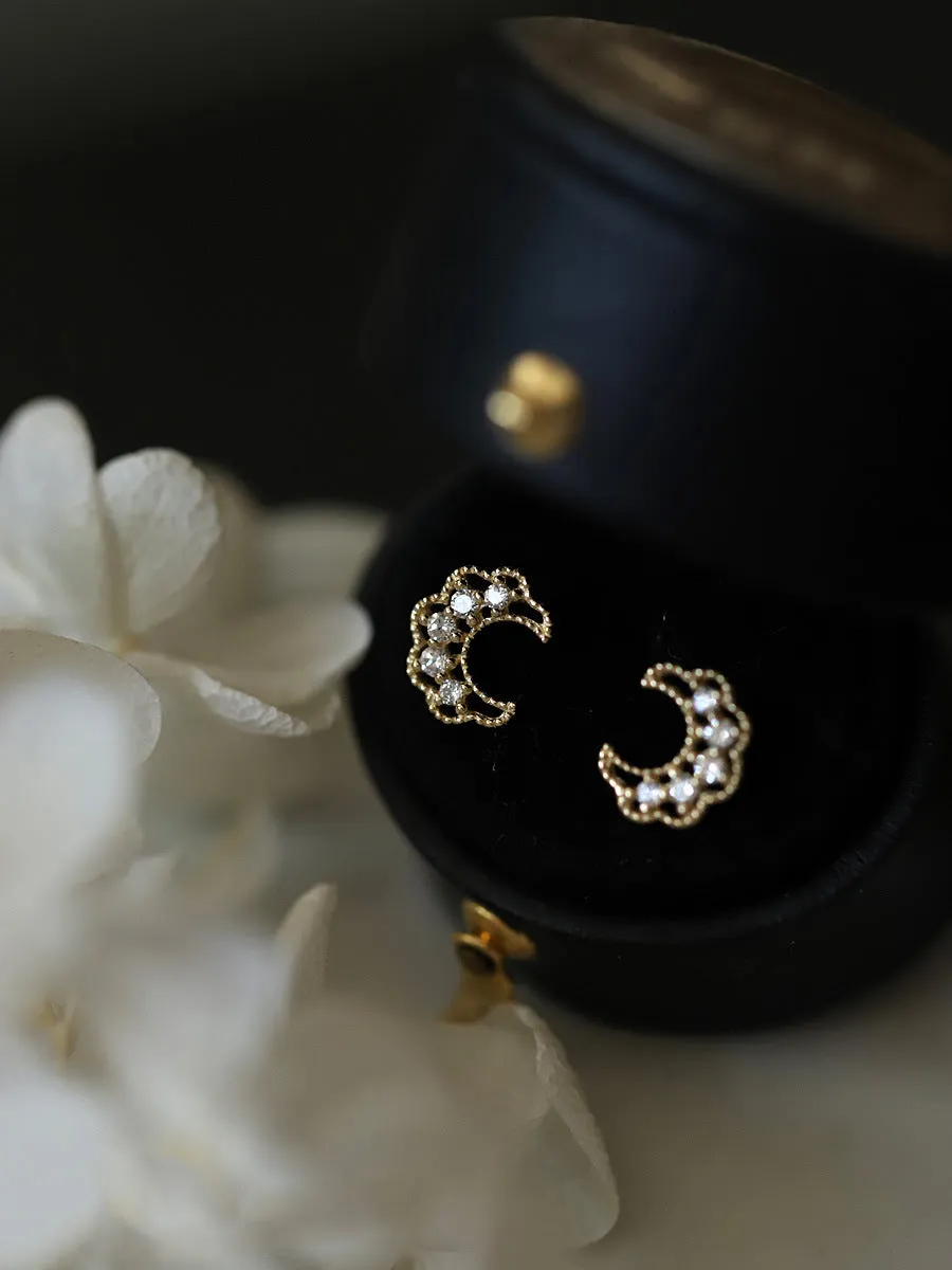 Noble Heart Stud Earrings