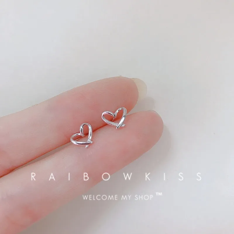 Noble Heart Stud Earrings