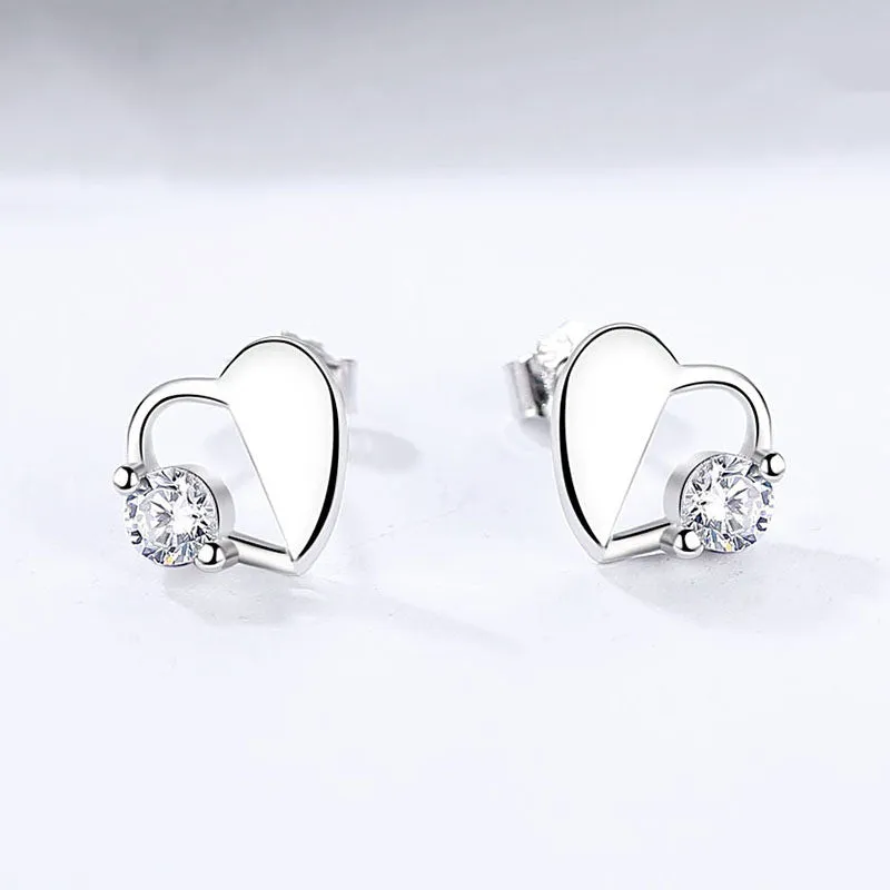 Noble Heart Stud Earrings