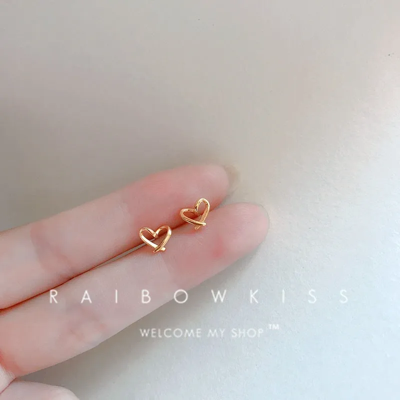 Noble Heart Stud Earrings