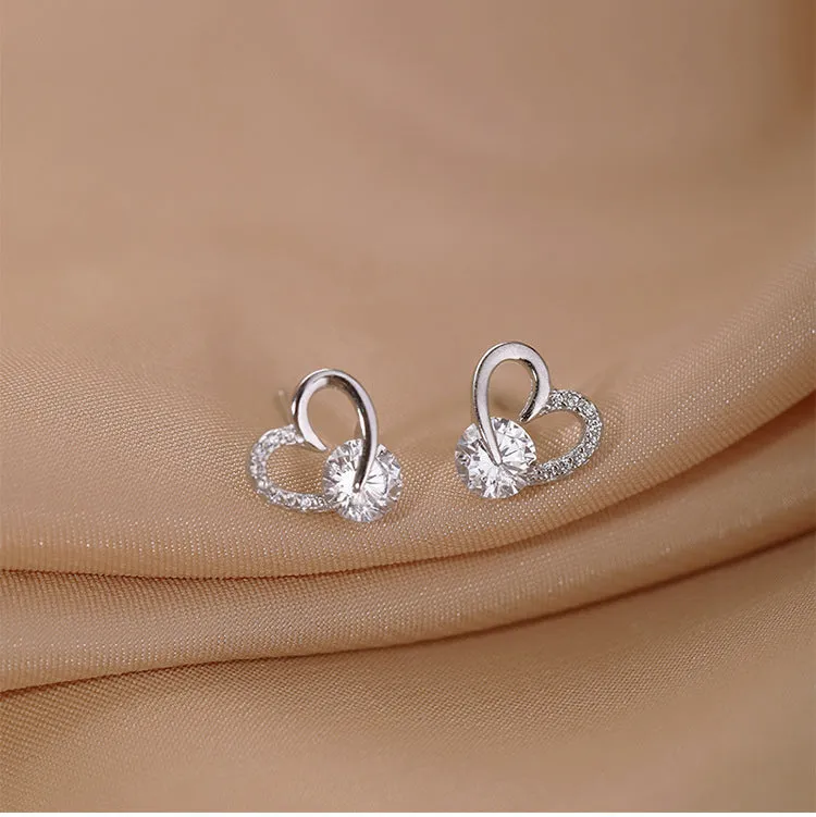 Noble Heart Stud Earrings