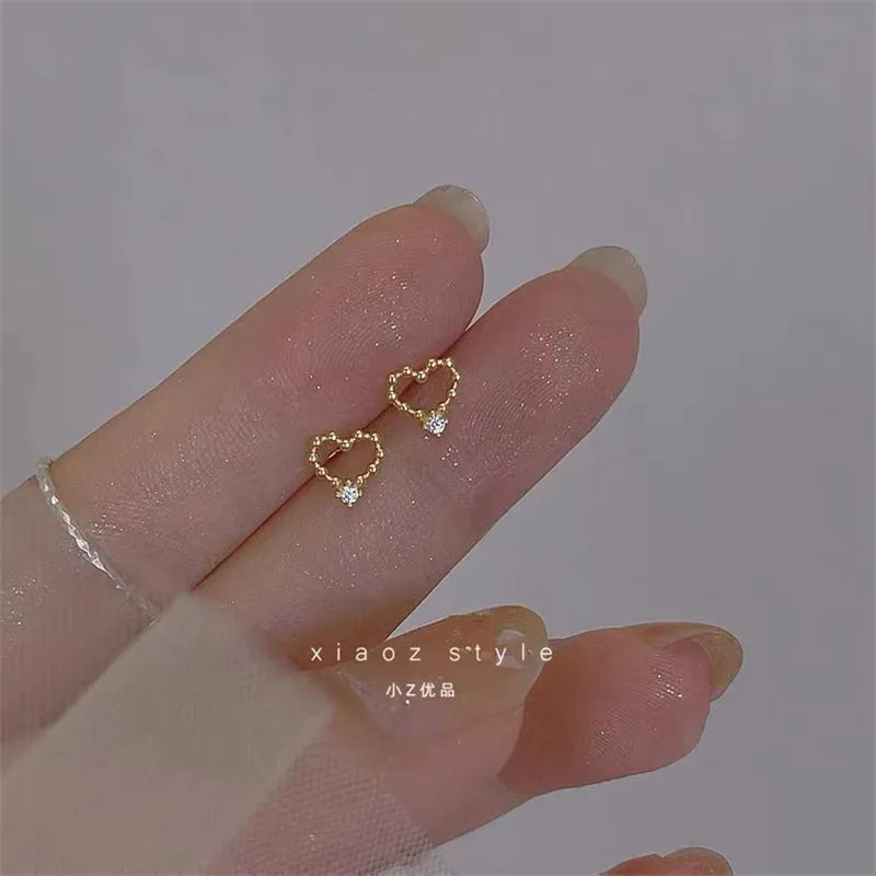 Noble Heart Stud Earrings