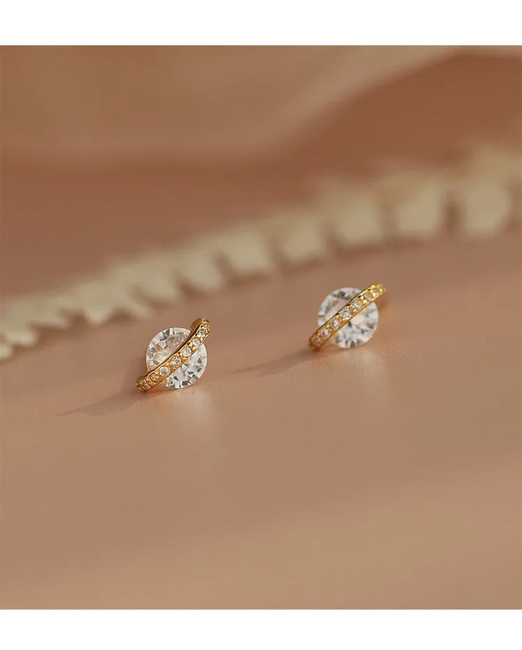 Noble Heart Stud Earrings