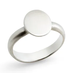 Vertical Oval Signet - White