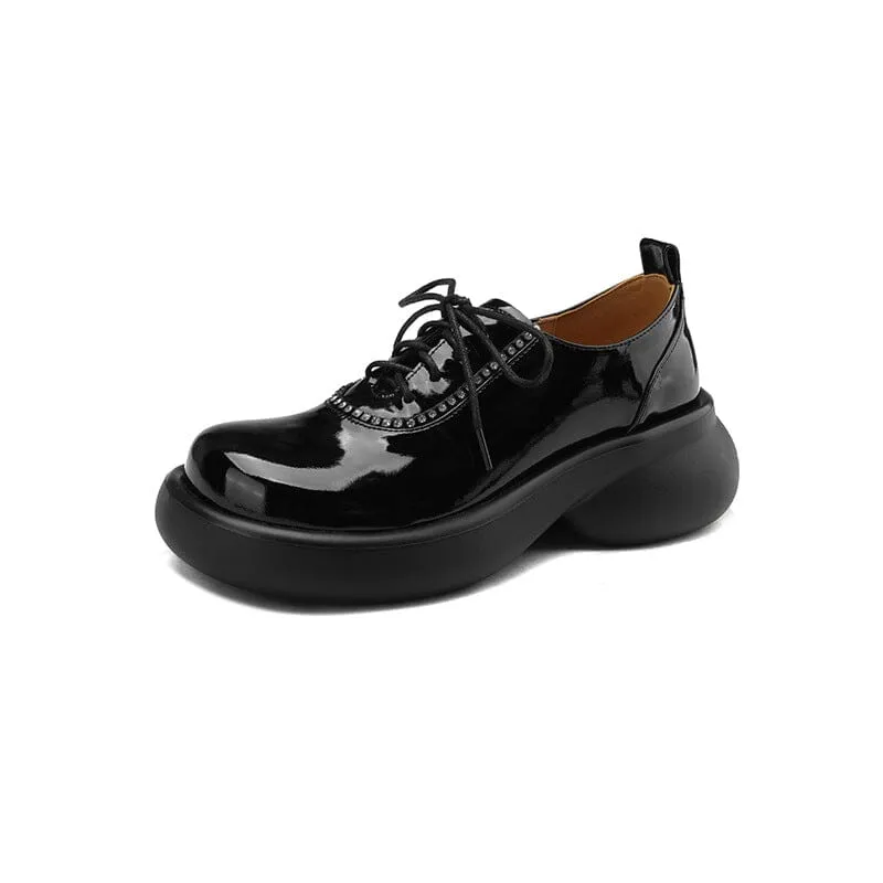 Women Round Toe Lace Up Platform Oxfords Patent Leather in Beige/Black